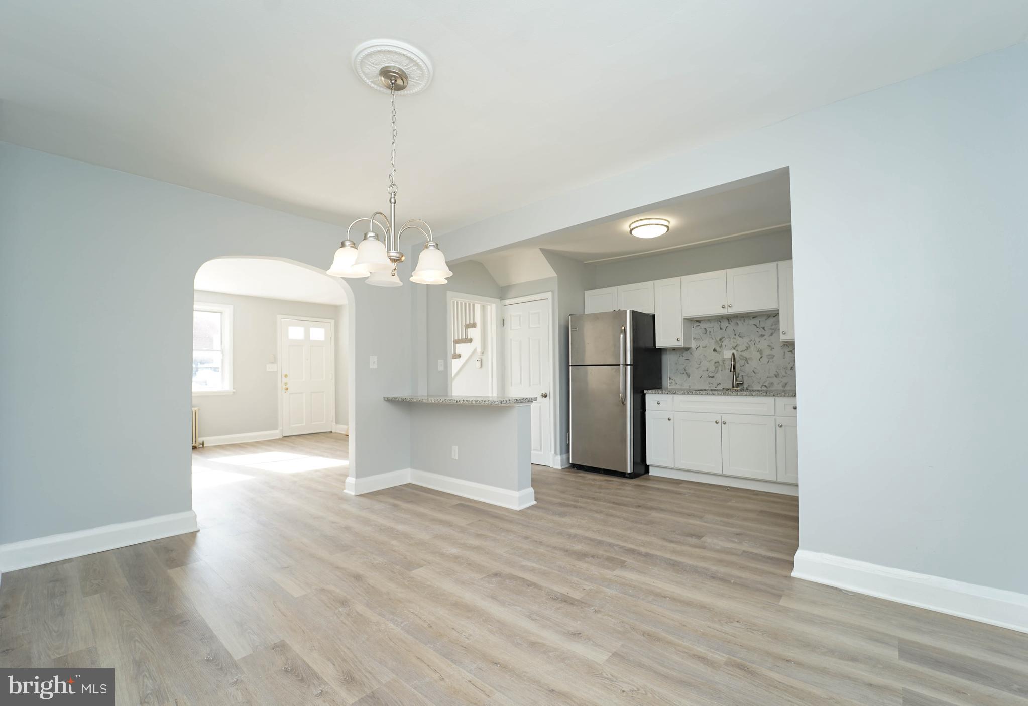 809 Braeside Road Baltimore, MD 21229 - Photo 9 of 32