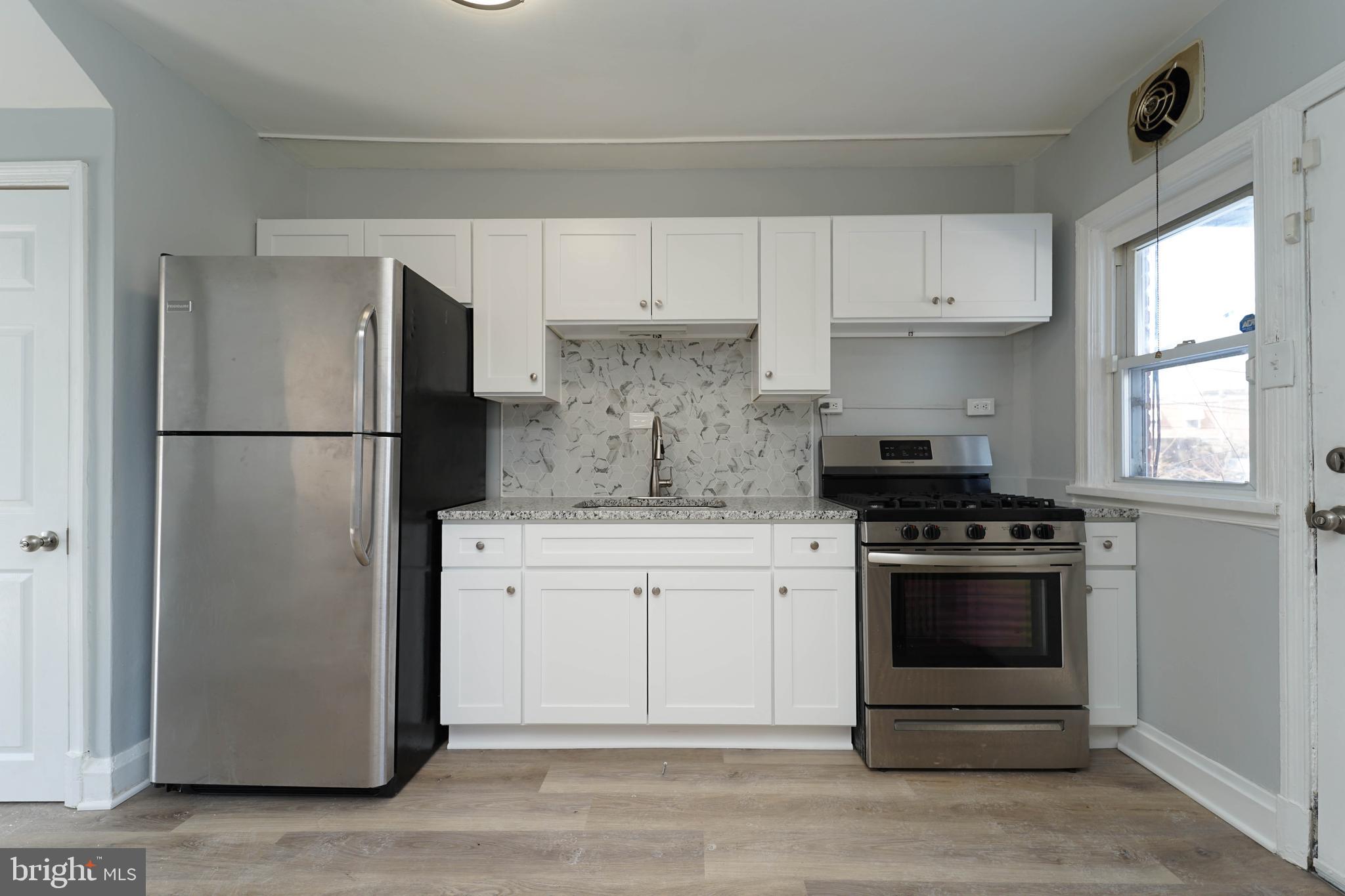 809 Braeside Road Baltimore, MD 21229 - Photo 10 of 32