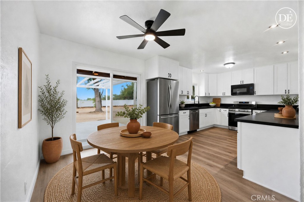 21820 Cajalco Road Perris, CA 92570 - Photo 10 of 42