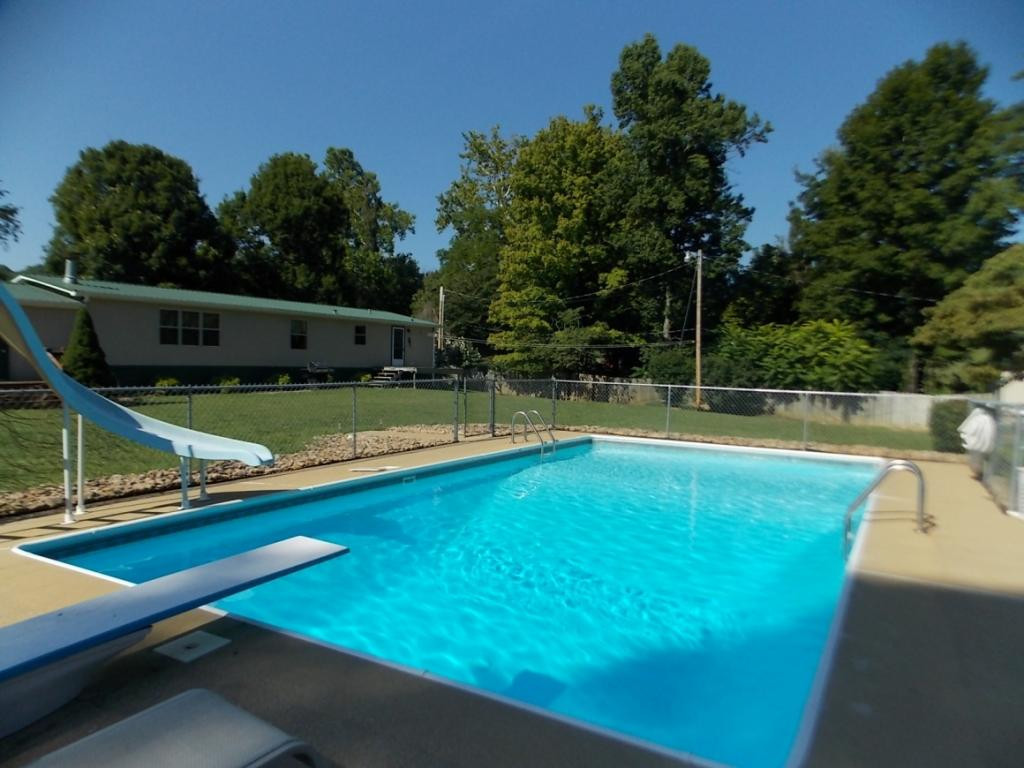 2384 Hickory Tree Road Bluff City, TN 37618 - Photo 4 of 34 Photo 4
