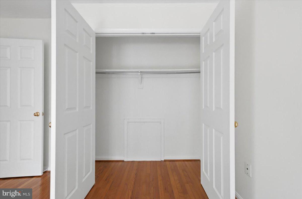 1213 Weatherstone Court Reston, VA 20194 - Photo 36 of 49 Gallery Image 36