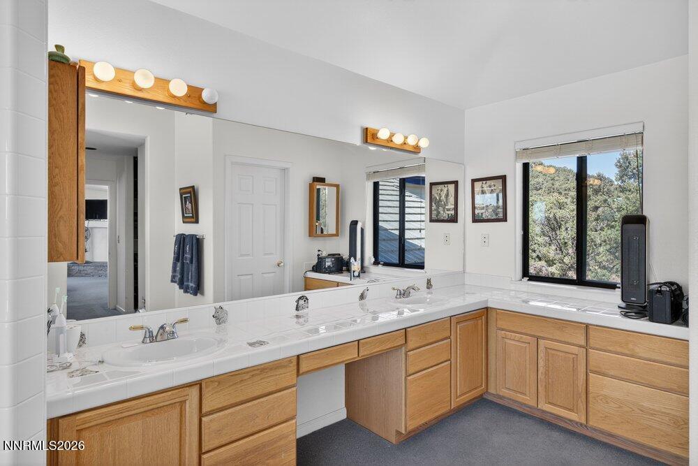 1790 Combination Road Reno, NV 89521 - Photo 23 of 46 masterbath1