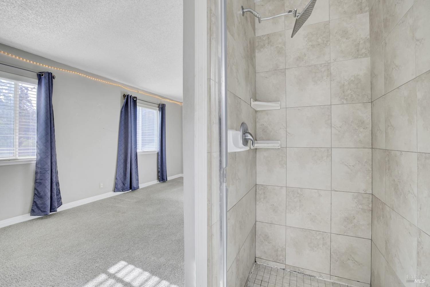 566 Santa Alicia Drive Rohnert Park, CA 94928 - Photo 11 of 28