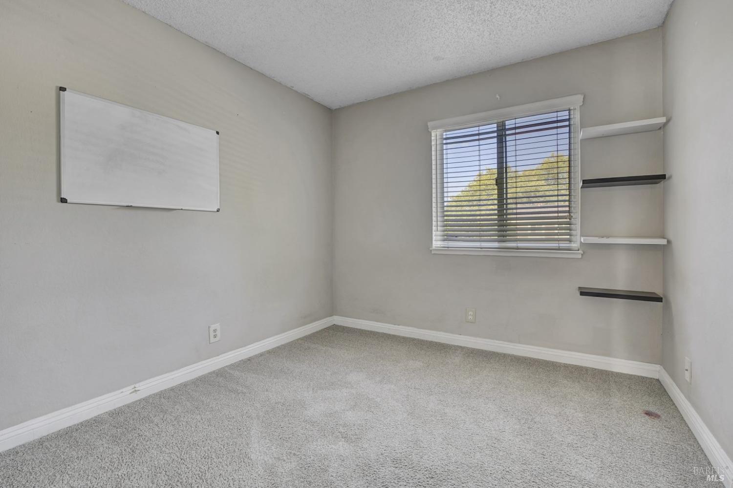 566 Santa Alicia Drive Rohnert Park, CA 94928 - Photo 12 of 28