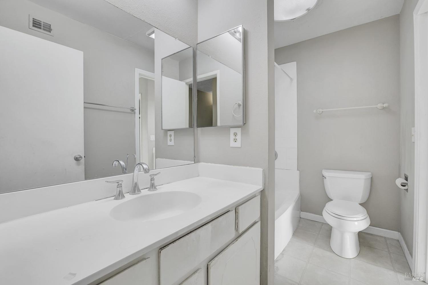 566 Santa Alicia Drive Rohnert Park, CA 94928 - Photo 15 of 28