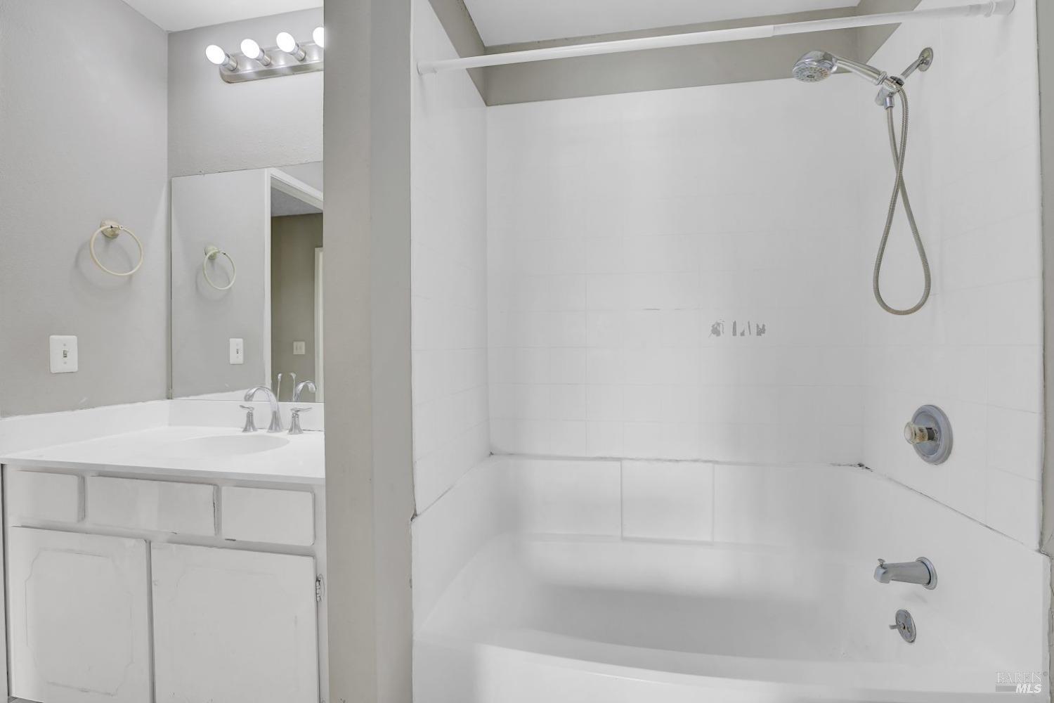 566 Santa Alicia Drive Rohnert Park, CA 94928 - Photo 16 of 28