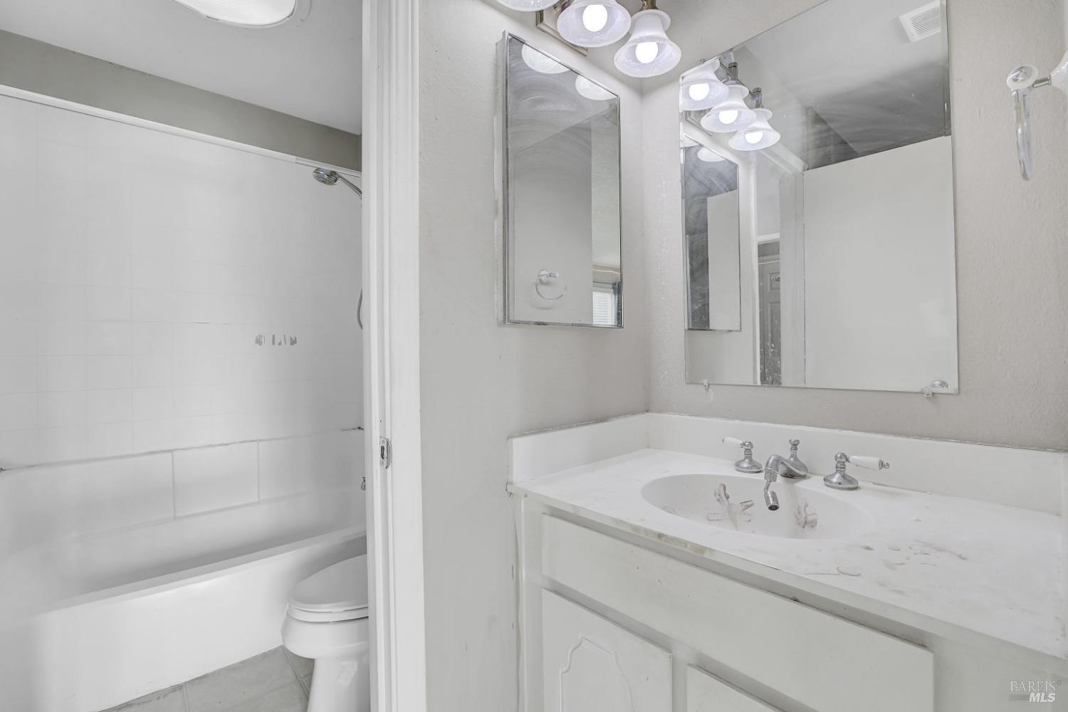 566 Santa Alicia Drive Rohnert Park, CA 94928 - Photo 17 of 28