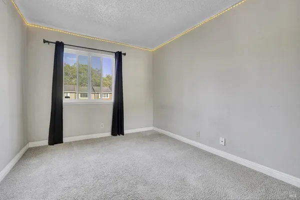 $419,000 | 566 Santa Alicia Drive, Rohnert Park, CA 94928