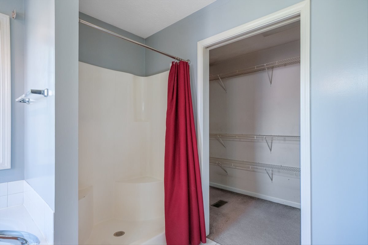 4406 Crossgate Drive Champaign, IL 61822 - Photo 37 of 64 a view of a small space