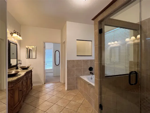 $3,100 | 10400 West Cave Loop, Dripping Springs, TX 78620