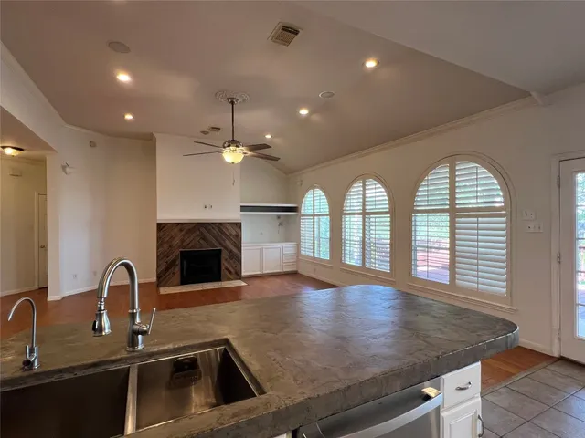 $3,100 | 10400 West Cave Loop, Dripping Springs, TX 78620