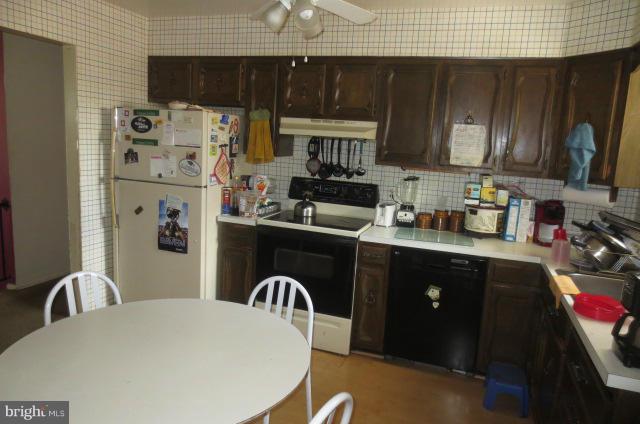 3205 Green Knoll Road Baltimore, MD 21244 - Photo 13 of 24 Kitchen