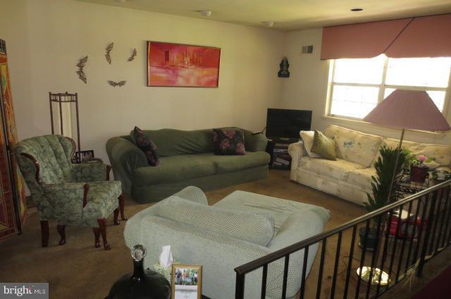 3205 Green Knoll Road Baltimore, MD 21244 - Photo 15 of 24 Living Room