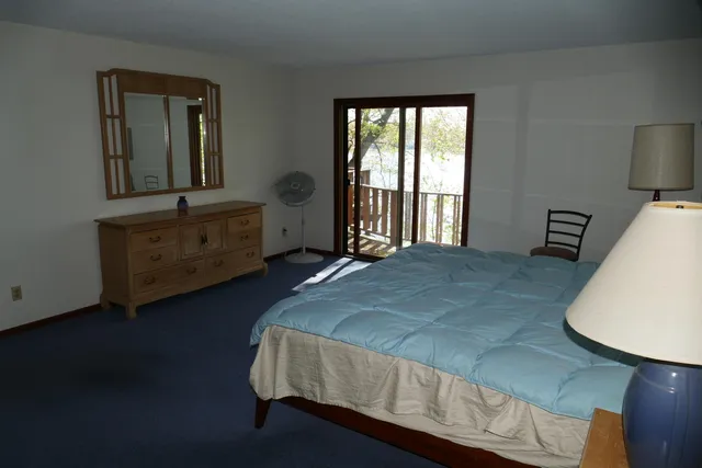 $799,900 | 28323 Northern Bluff Drive, Gobles, MI 49055