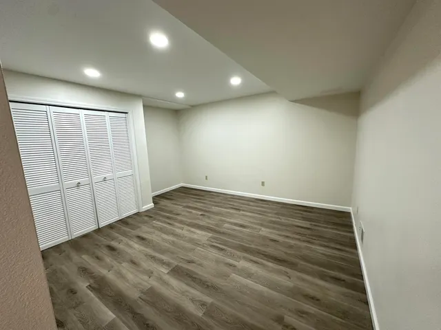 $799,900 | 28323 Northern Bluff Drive, Gobles, MI 49055