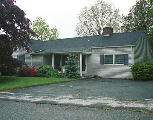 6 Hickory Hill Road Brookfield, CT 06804 - Photo 1 of 1 Gallery Image 1