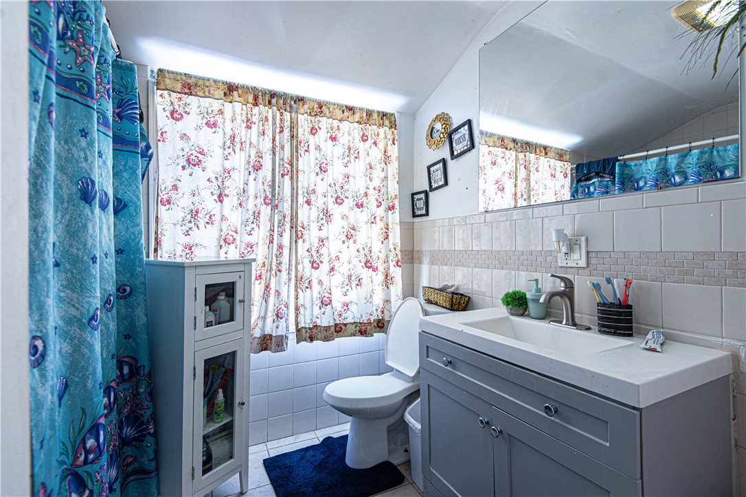 171 Unit Street Providence, RI 02909 - Photo 11 of 12