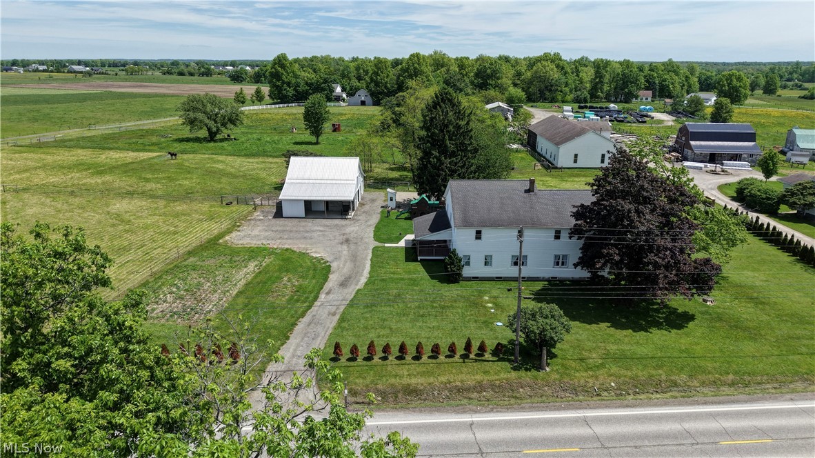 17031 Tavern Road Middlefield, OH 44062 - Photo 8 of 26