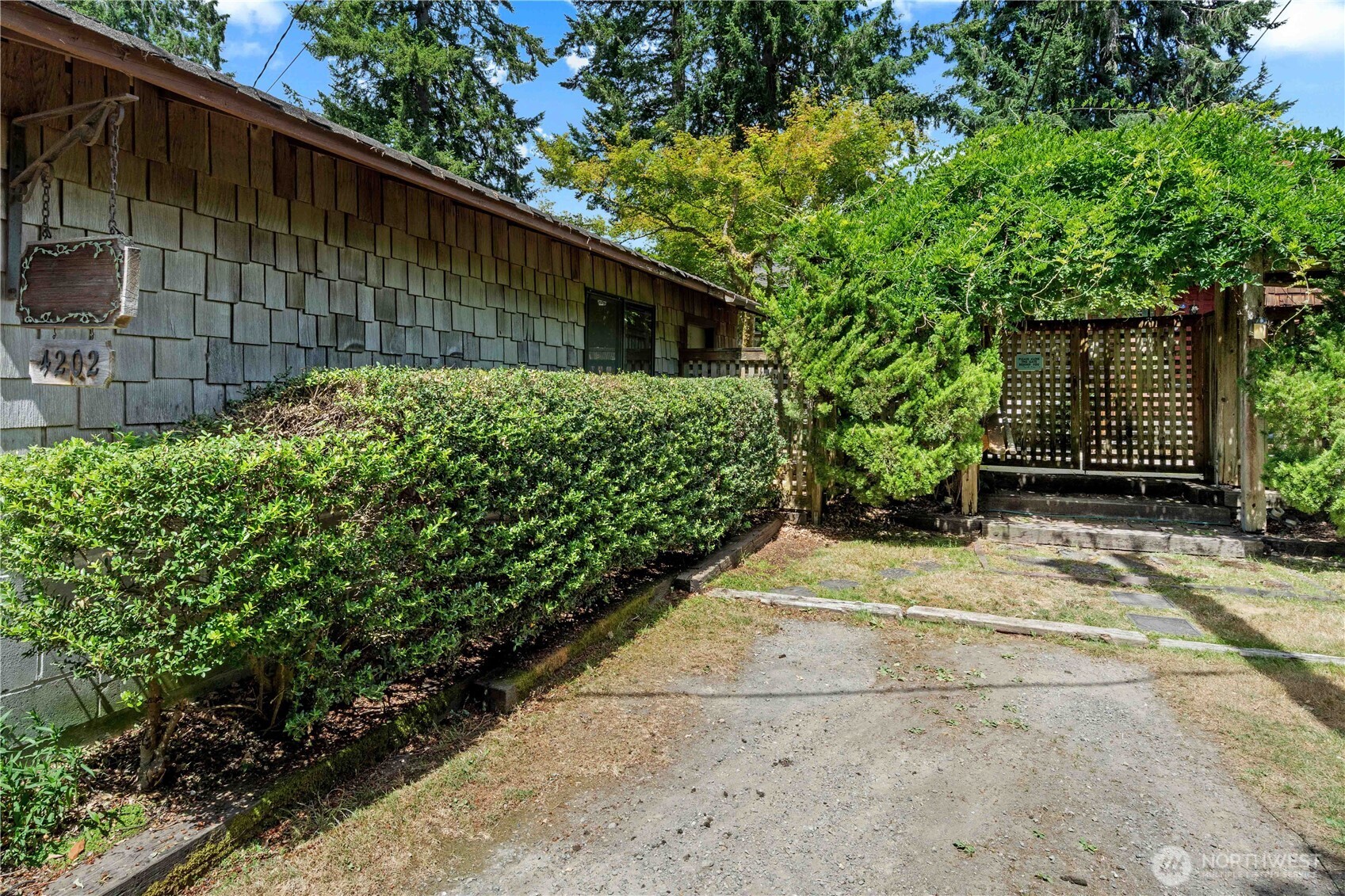 4202 Kyro Road Southeast Lacey, WA 98503 - Photo 9 of 39 Gallery Image 9