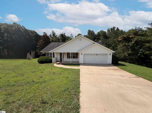 $330,000 | 16 Red Mile Way, Taylors, SC 29687