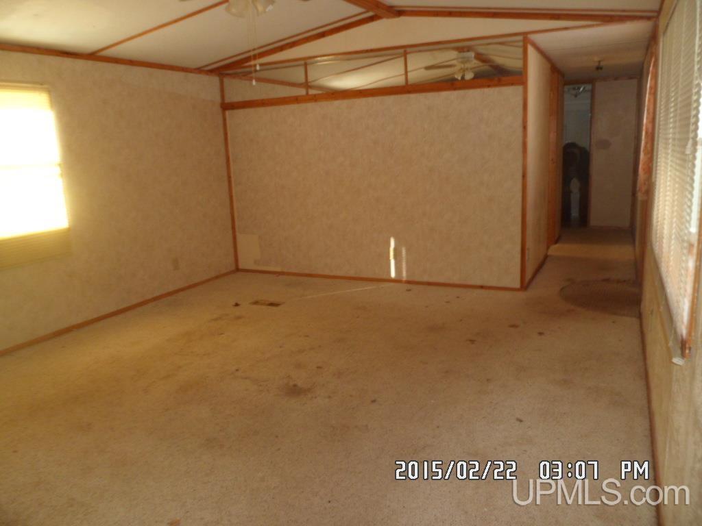 15627 North Co Road Wilson, MI 49896 - Photo 5 of 22