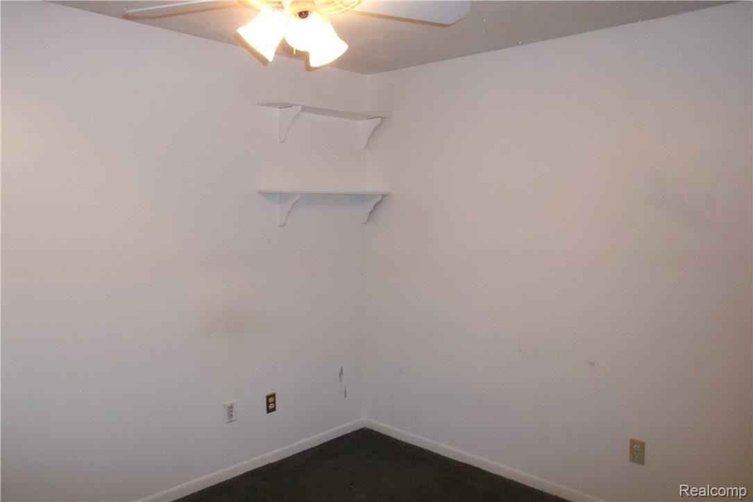 21932 Evergreen Road Southfield, MI 48075 - Photo 8 of 10 DSCF7801.JPG