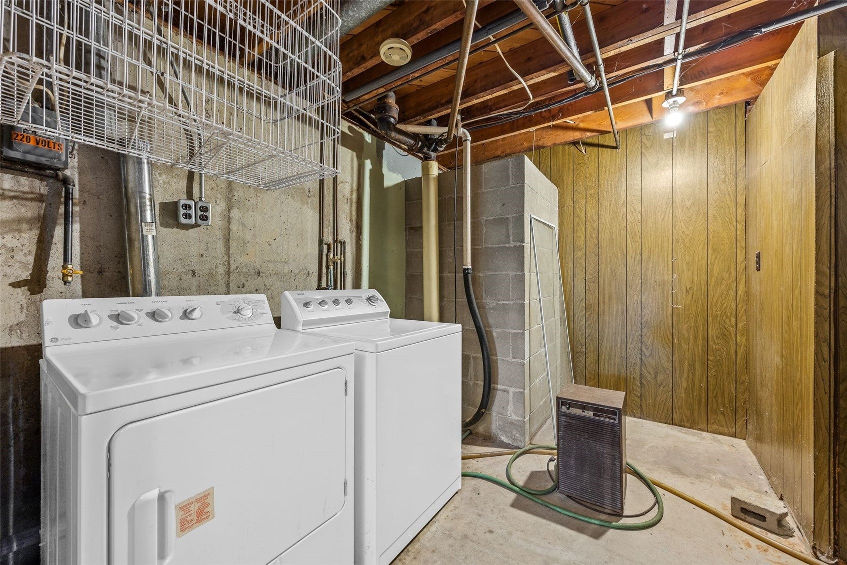 1311 Main Street Ely, IA 52227 - Photo 25 of 39 Gallery Image 25