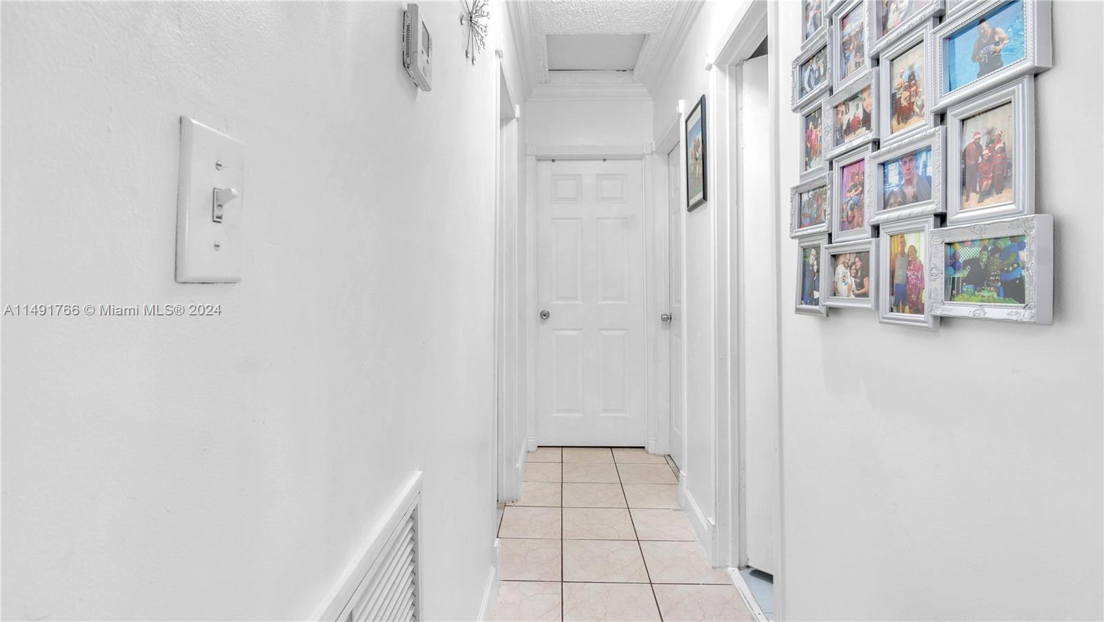 770 Southeast 4th Place Hialeah, FL 33010 - Photo 10 of 19