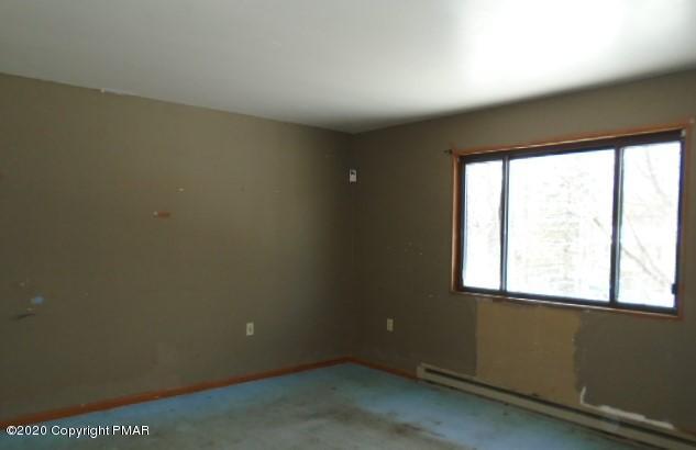 4575 Pine Ridge Drive West Bushkill, PA 18324 - Photo 3 of 15 DSC05211