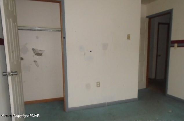4575 Pine Ridge Drive West Bushkill, PA 18324 - Photo 5 of 15 DSC03885