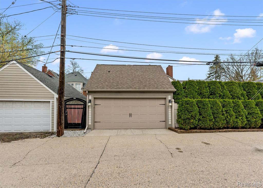 556 Ridgedale Avenue Birmingham, MI 48009 - Photo 34 of 39 Gallery Image 34