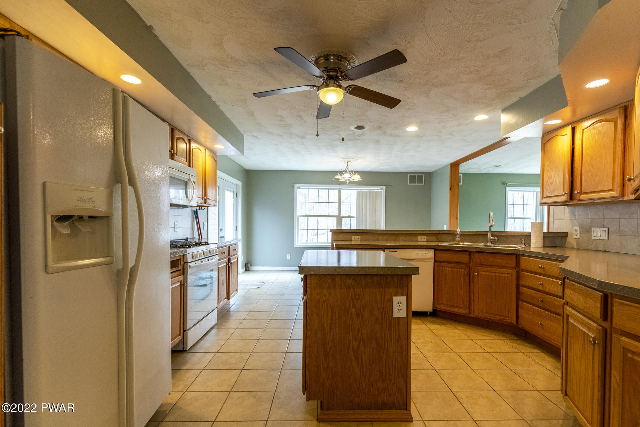 699 Silkmans Road Lake Ariel, PA 18436 - Photo 6 of 47