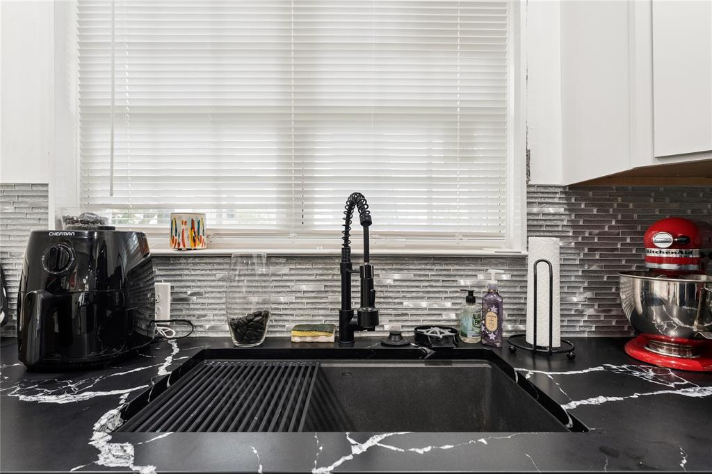 2907 Lake Shore Drive, Unit 103 Waco, TX 76708 - Photo 4 of 26