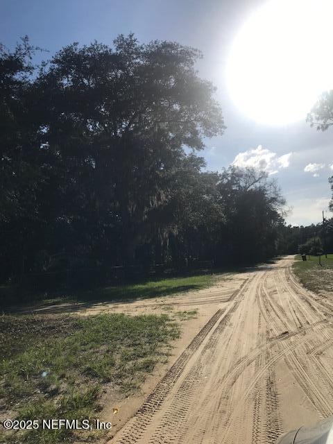 114 Heinz Road Hawthorne, FL 32640 - Photo 4 of 7 a view of swimming pool from a yard