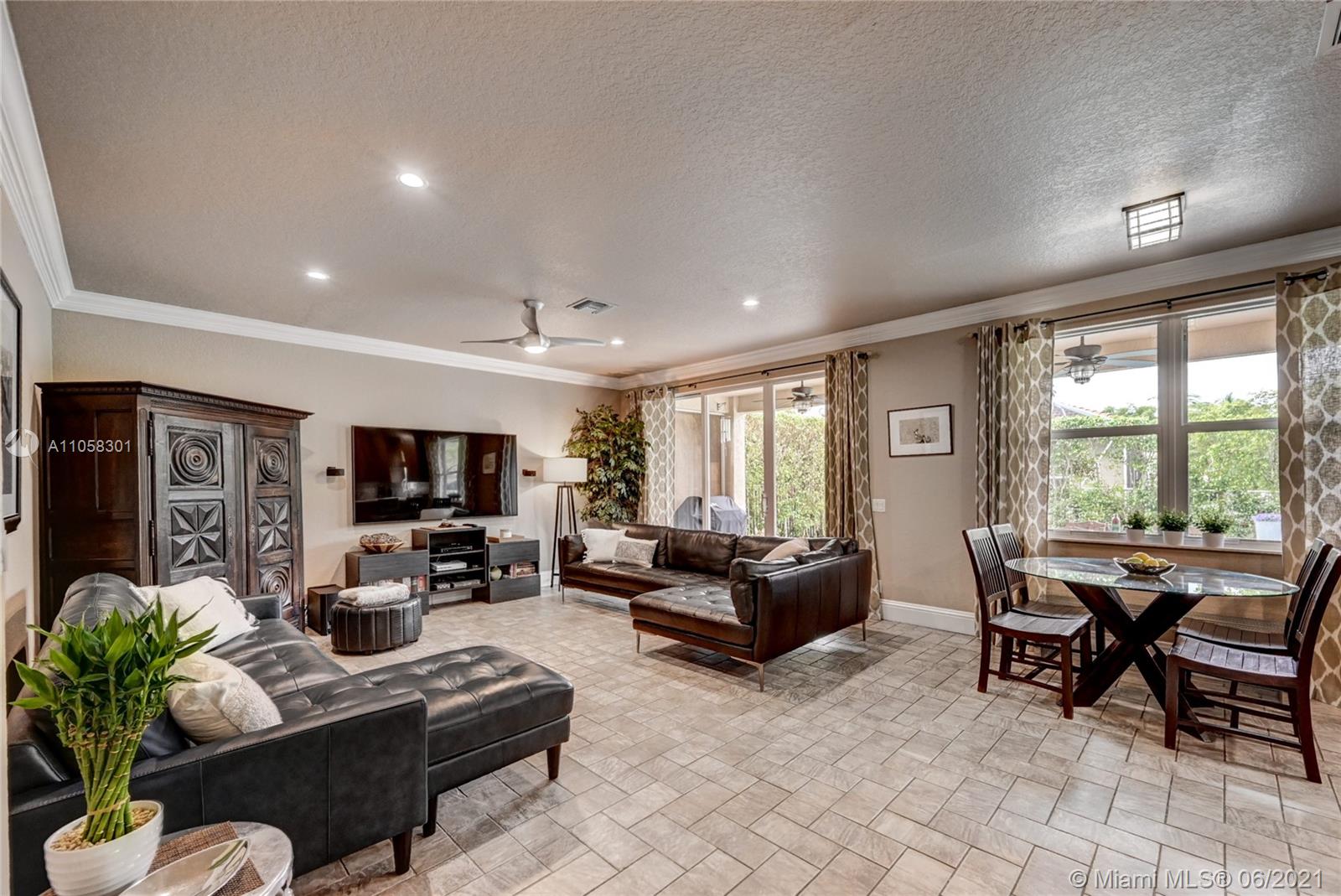 1109 Lavender Circle Weston, FL 33327 - Photo 15 of 57