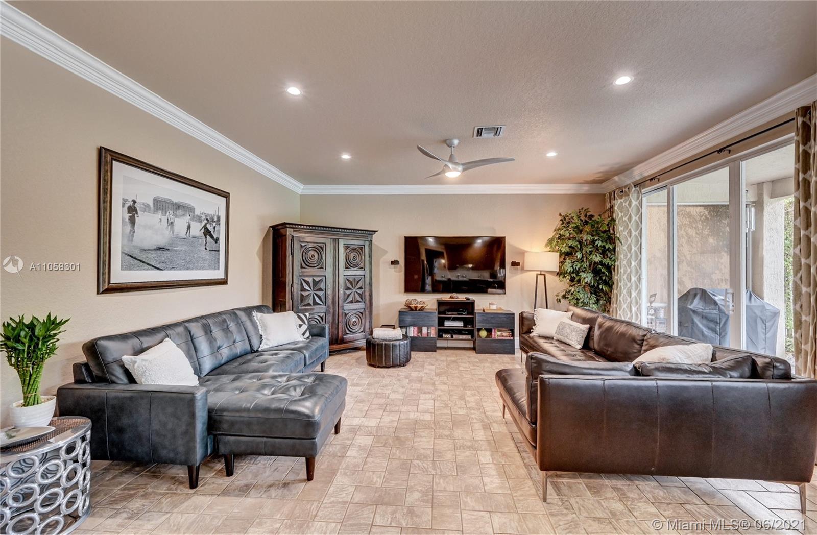 1109 Lavender Circle Weston, FL 33327 - Photo 16 of 57