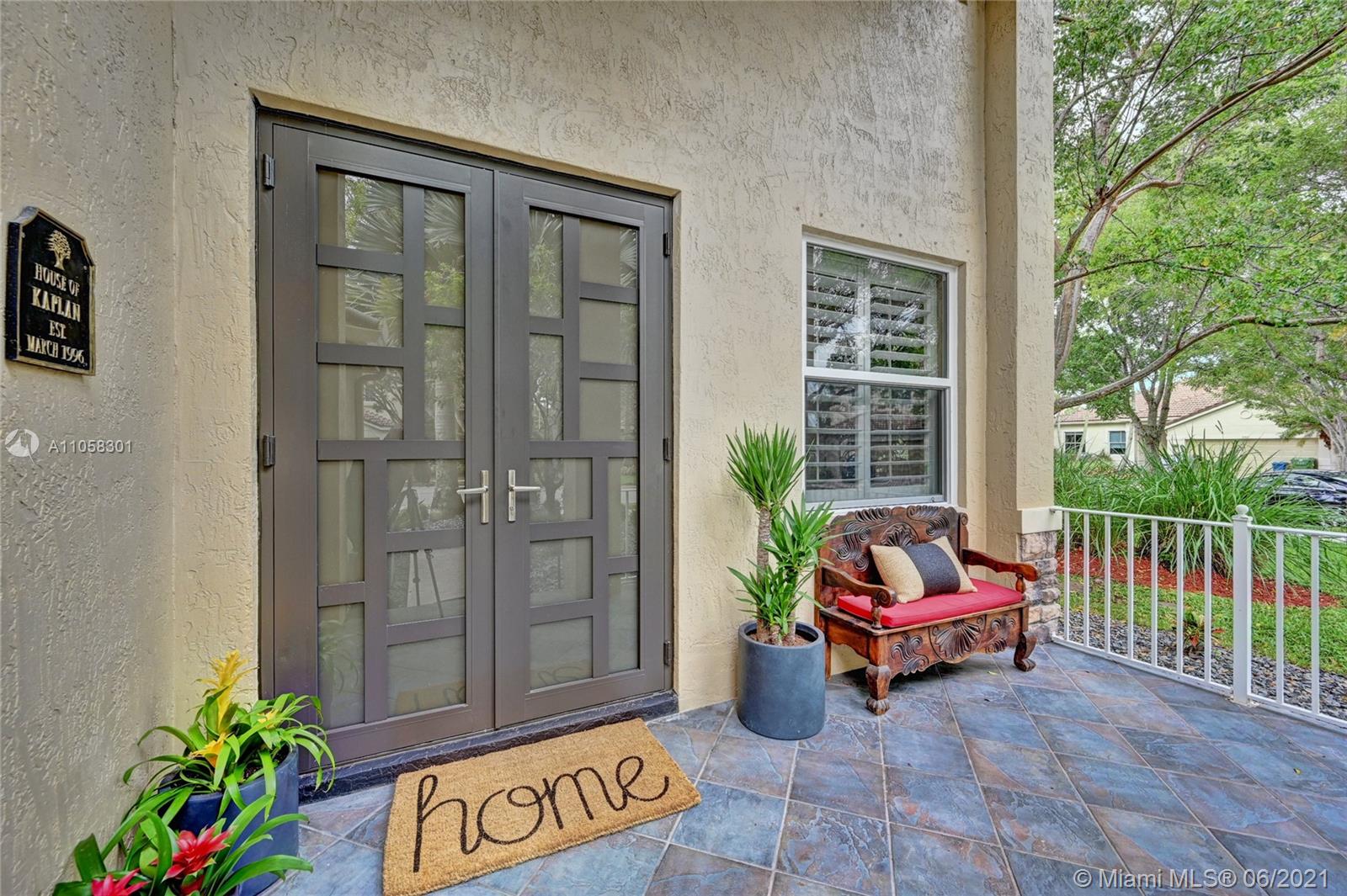 1109 Lavender Circle Weston, FL 33327 - Photo 6 of 57