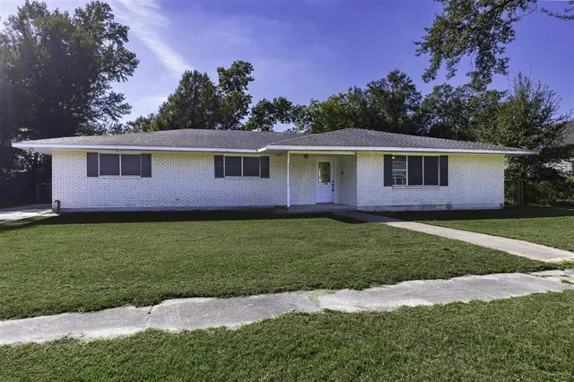 $185,000 | 1612 Stevenson Street, Vinton, LA 70668