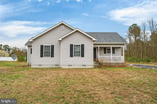 $335,000 | 32998 Forest Knoll Drive, Laurel, DE 19956