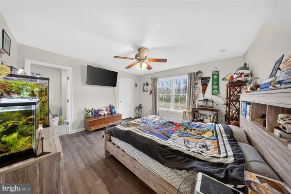 $335,000 | 32998 Forest Knoll Drive, Laurel, DE 19956