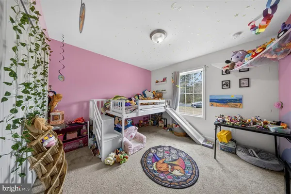 $335,000 | 32998 Forest Knoll Drive, Laurel, DE 19956