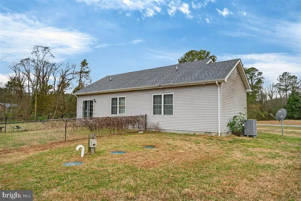 $335,000 | 32998 Forest Knoll Drive, Laurel, DE 19956