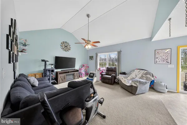 $335,000 | 32998 Forest Knoll Drive, Laurel, DE 19956