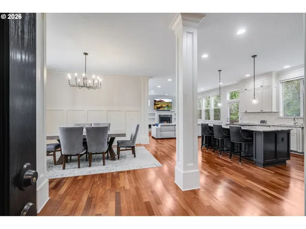 $975,000 | 1880 Northwest Deette Drive, Portland, OR 97229