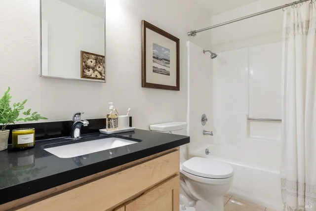 $360,000 | 720 Petaluma Boulevard South, Unit 18, Petaluma, CA 94952