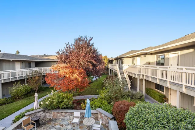 $360,000 | 720 Petaluma Boulevard South, Unit 18, Petaluma, CA 94952