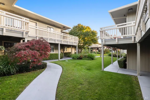 $360,000 | 720 Petaluma Boulevard South, Unit 18, Petaluma, CA 94952