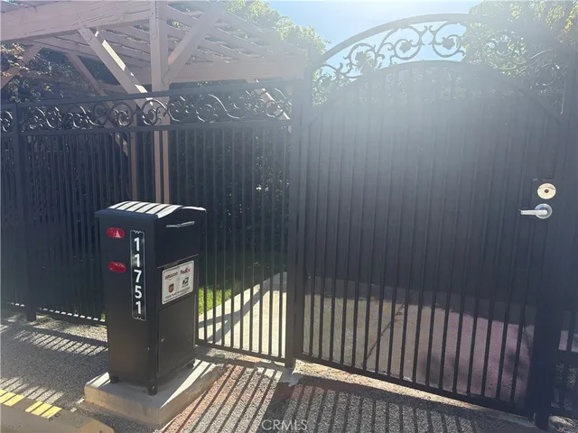 $1,950 | 11751 Colima Road, Unit B, Whittier, CA 90604