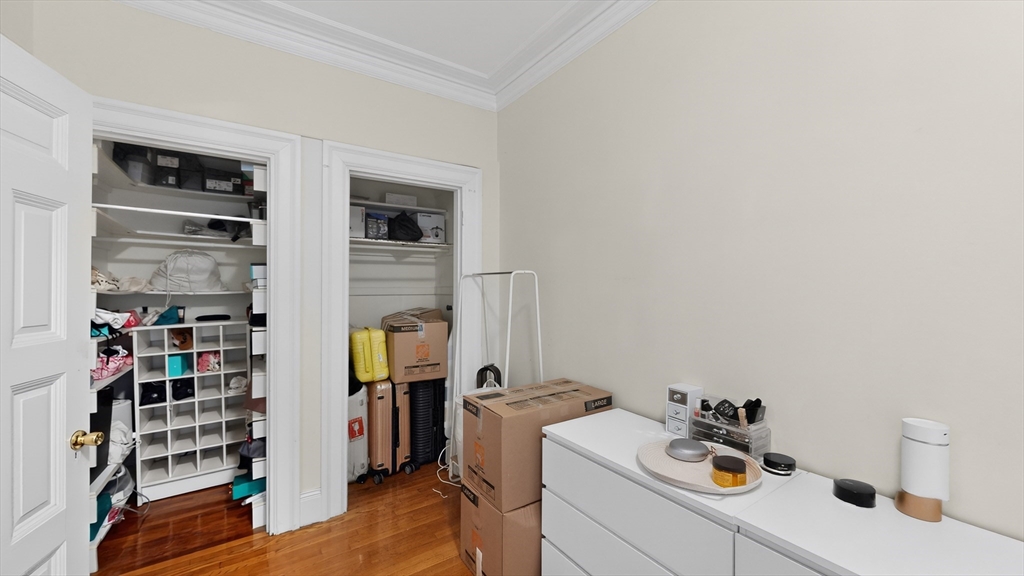 1071 Beacon Street, Unit 3 Brookline, MA 02446 - Photo 10 of 11