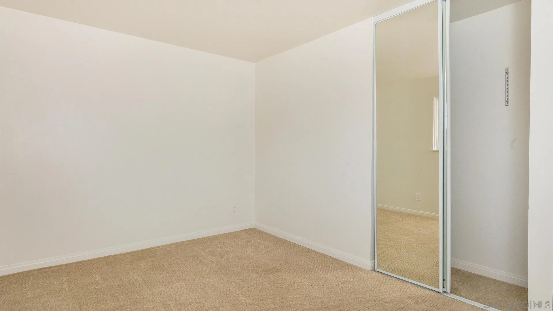 9152 Northcote Road Santee, CA 92071 - Photo 14 of 25 Gallery Image 14